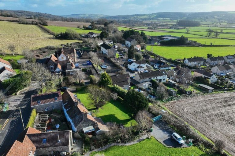 Truespeed are connecting customers to Full-fibre broadband in Wraxhall