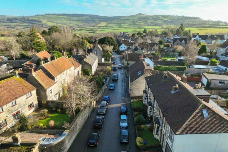 Truespeed are connecting customers to Full-fibre broadband in Saltford