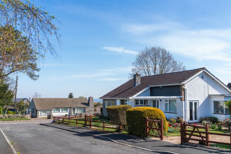 We're connecting homes in Dundry to our ultrafast full-fibre network